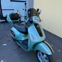Vespa gts 200