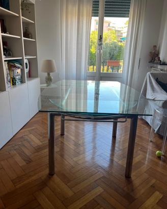 Tavolo da pranzo in vetro e acciaio