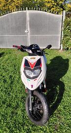 Aprilia sr 50 motard