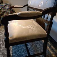 Divanetto stile liberty