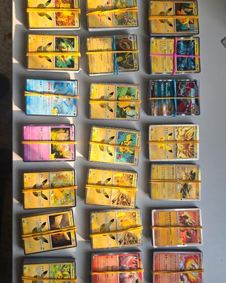 mazzetti da 30 carte pokemon per bambini
