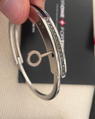 Bracciale in Acciaio con Diamanti Neri