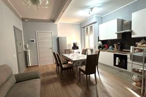 Appartamento di 141 m² con 5 locali e box auto a M