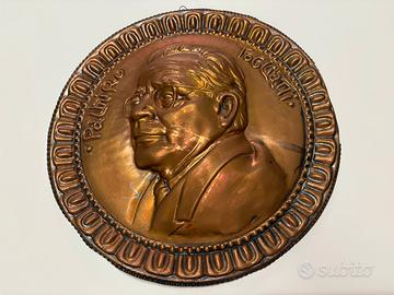 Piatto in rame con effige di Togliatti