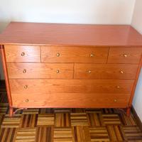 Cassettiera Elegante in Legno massello con 7 Casse