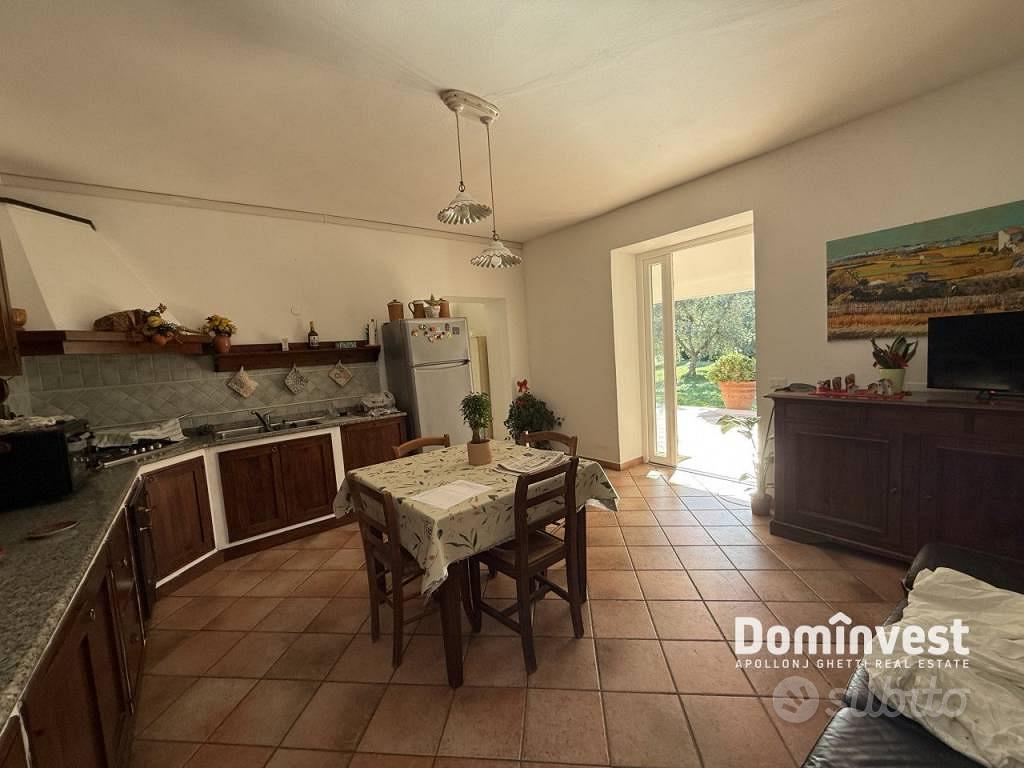 Rustico / Casale di 90 m² con 1 locale a Capalbio - Altro