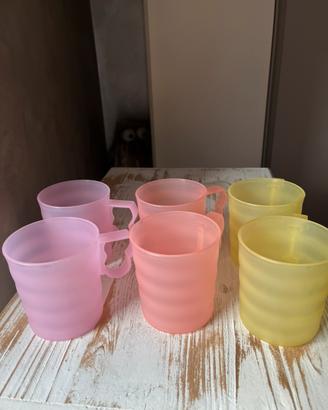 6 bicchieri Tupperware colorati