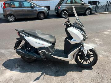 Motociclo Sym Joyride 300