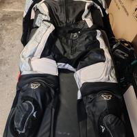 tuta moto e giubbotto 