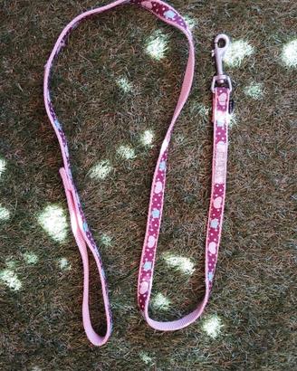 Guinzaglio per cani con un simpatico motivo a pois