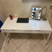 Scrivania da ufficio in legno 131x58x76 cm