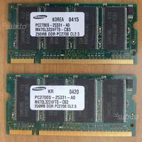 2 moduli RAM DDR 256MB PC2700 CL2.5 (e componenti)
