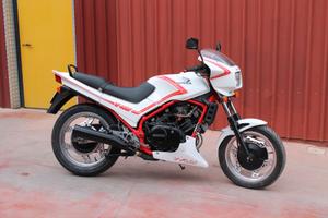 Honda VF 400 F
