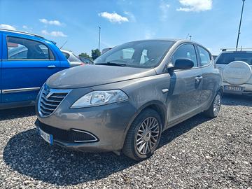 Lancia Ypsilon 1.2 Fire con soli 77.000 km !!