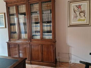 Libreria antica del '700 con vetrina in Ciliegio