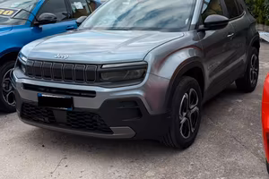 Jeep Avenger 1.2 Turbo 100 CV MHEV Altitude