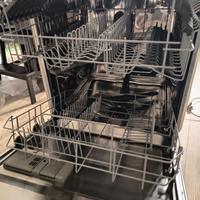 Lavastoviglie Rengora integrata funzionante 