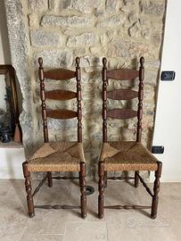 Coppia sedie vintage legno marrone impagliate