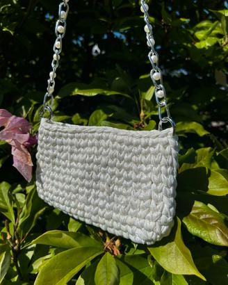 Borsa artigianale all’uncinetto