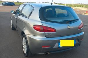 Alfa romeo 147 1.9 jtd - 2005