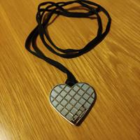 ciondolo a cuore Breil col cordoncino 