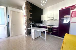 BILOCALE ARREDATO, RISTRUTTURATO CON POSTO AUTO E