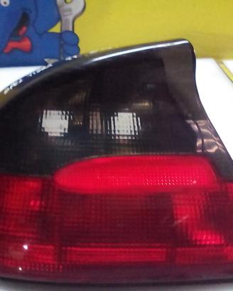 Ricambio fanale post. sinistro OPEL TIGRA 1994-200