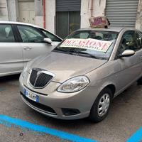 Lancia Ypsilon 1.2 Argento NEOPATENTATI FINANZIABI
