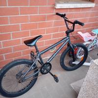 bicicletta bmx