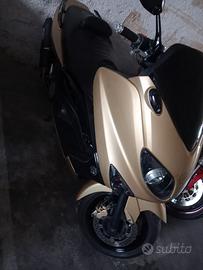 Yamaha T Max - 2004