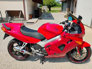 Honda VFR 800 - 1999