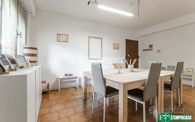 UFFICIO TRASFORMABILE IN APPARTAMENTO RESIDENZIAL