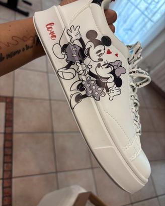 Scarpe tennis minnie&topolino niove