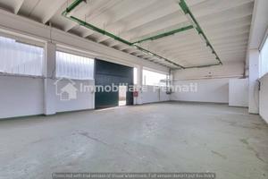 Immobile di 726 m² a Medolago