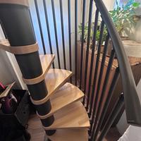 Scala a chiocciola come nuova