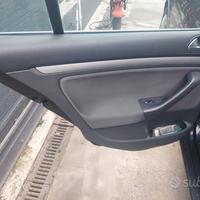 Alzavetro posteriore sx elettrico vw golf 5