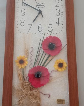 Orologio artigianale con fiori veri  cornice legno