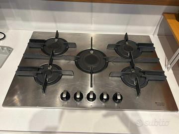 Piano cottura 5 fuochi Hotpoint Ariston