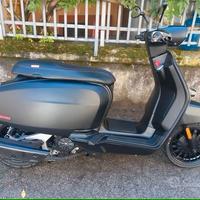 BLACK FRIDAY Lambretta V 125 Special NERA OPACA