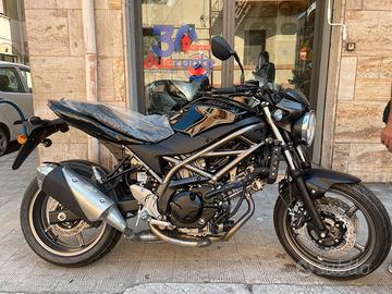 Suzuki SV 650 Nero Dubai