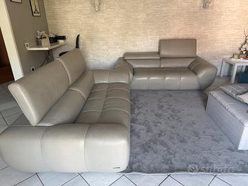 2 divani Roche bobois in pelle