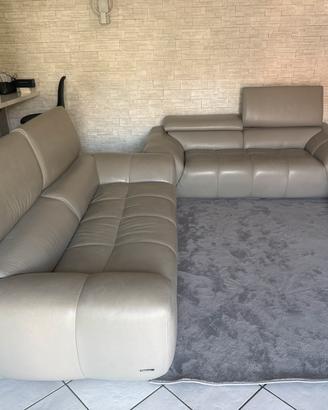 2 divani Roche bobois in pelle