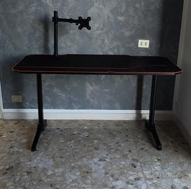 Scrivania gaming 140 cm 