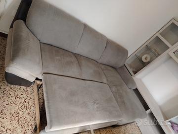  divano usato meno di un anno a cremona. 