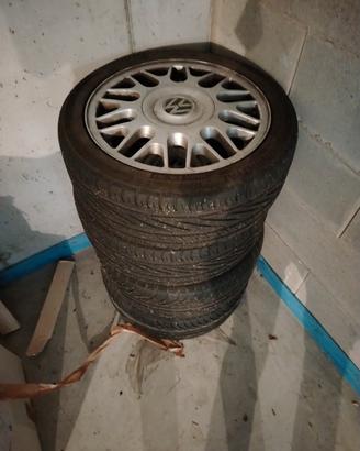 Cerchi in lega + gomme usate poco 195/45 R15 Rains