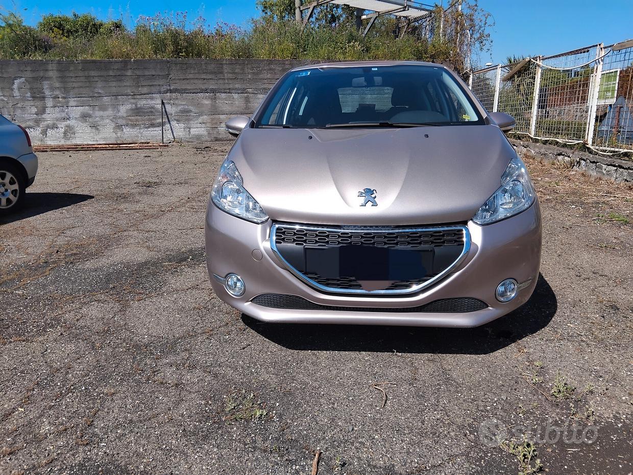 Peugeot 208 1° serie