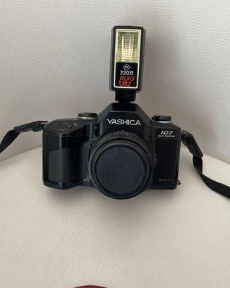 Fotocamera Yashica 107 vintage