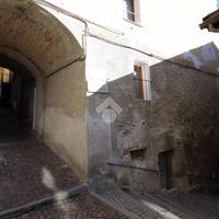 3 LOCALI A CHÂTILLON