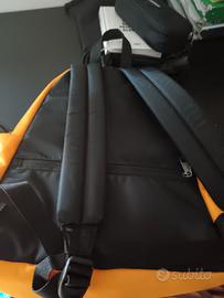 Zaino eastpak pari al nuovo