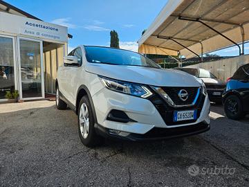 Nissan Qashqai 1.5 dCi PARI AL NUOVO